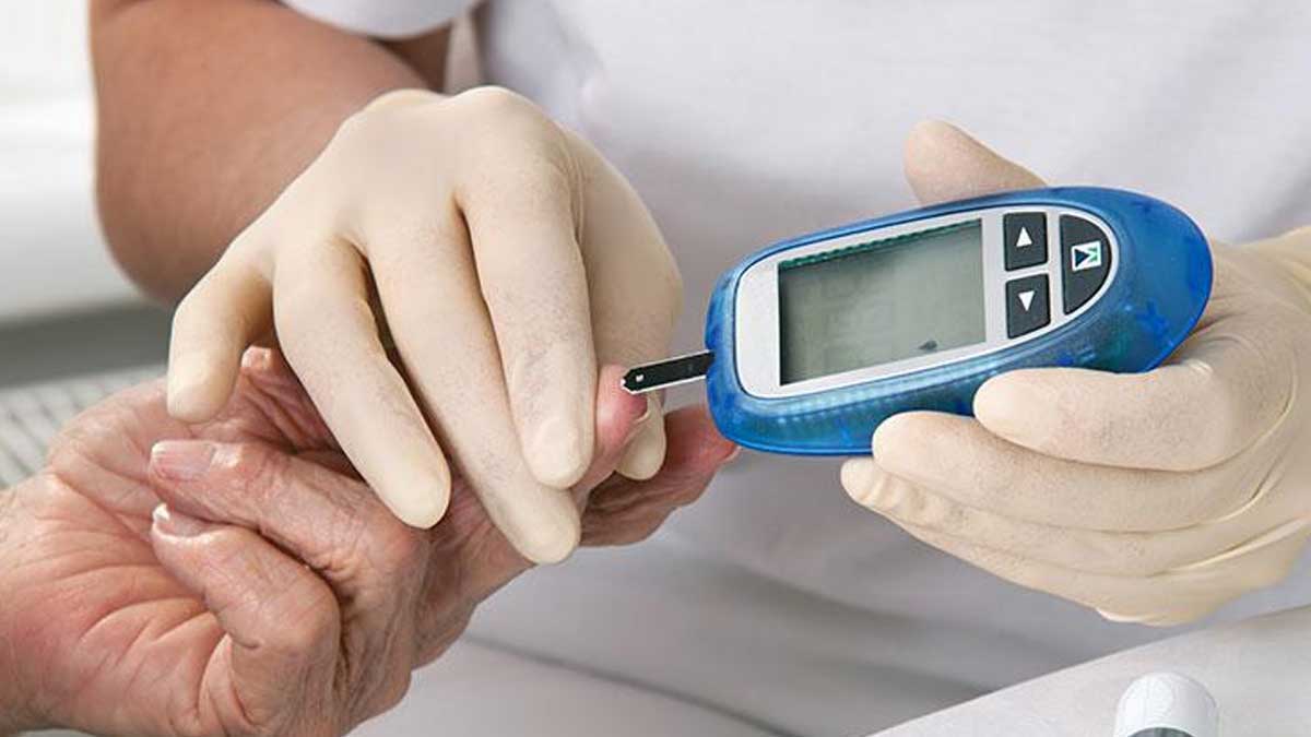 Diabetes : షుగర్ వ్యాధికి చెక్ పెట్టాలంటే.. ఈ జాగ్రత్తలను పాటించడం తప్పనిసరి.. Diabetes patients must follow these tips for blood sugar control