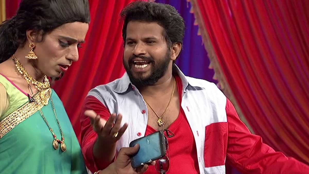 Jabardasth : జబర్ధస్త్లో లేడీ గెటప్ వేసే వాళ్లు కట్టుకున్న చీరలను ఏం చేస్తారో తెలుసా..? Jabardasth lady getup actors costumes