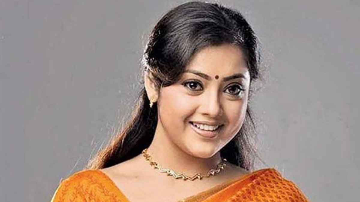 Meena : తన రెండో పెళ్లి వార్తలపై స్పందించిన మీనా.. క్లారిటీ ఇచ్చేసిందిగా.. Meena responded on her second marriage news
