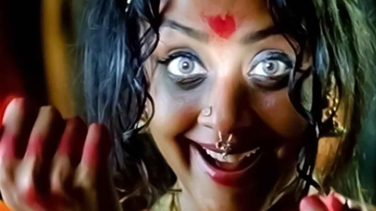 Chandramukhi : చంద్రముఖి పాత్రను మిస్ చేసుకున్న హీరోయిన్లు ఎవరో తెలుసా..? do you know who missed Chandramukhi role