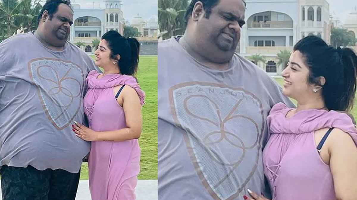 VJ Mahalakshmi Ravinder : మహాలక్ష్మీతో చాలా సంతోషంగా ఉన్న రవీందర్.. తన భార్య 8వ వండర్ అంటూ కామెంట్..! VJ Mahalakshmi Ravinder they say happy photo viral