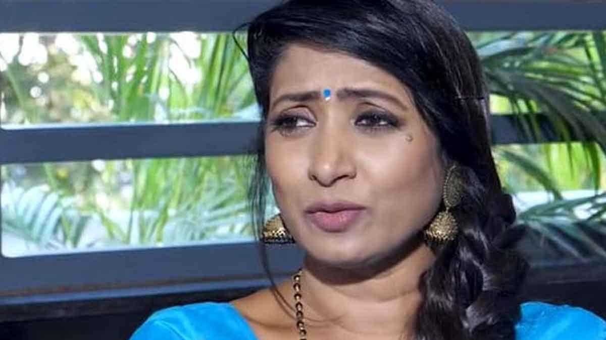 Amani : క్యాస్టింగ్ కౌచ్ పై నోరు విప్పిన ఆమని... అమ్మని బయట ఉంచి లోపలికి రమ్మన్నారంటూ షాకింగ్ కామెంట్స్.. Amani sensational comments on tollywood