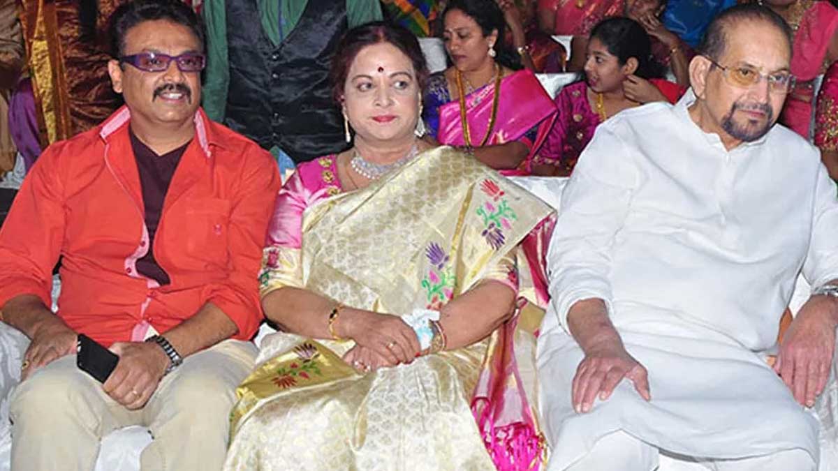 Krishna : మహేష్ ఇంట్లో కాకుండా నరేష్ ఇంట్లో కృష్ణ ఉండడానికి కారణం ఏంటి? why actor krishna stayed at naresh home not mahesh babu