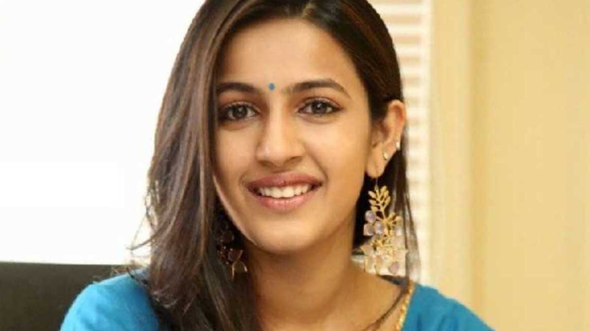 Niharika : గుప్పుమంటున్న విడాకుల వార్తలు.. ఎట్టకేలకు పోస్ట్ పెట్టిన నిహారిక..! Niharika finally put post on social media