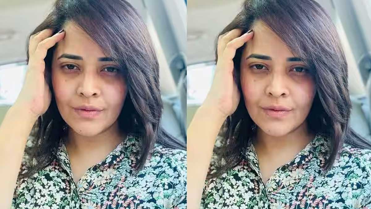 Anasuya again trolled by netizen for her latest photos 