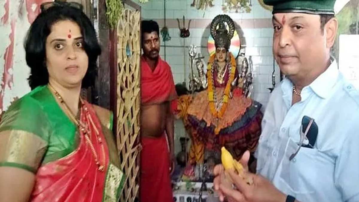 Naresh And Pavitra Lokesh : విజయ నిర్మల సొంతూరిలో నరేష్, పవిత్ర ప్రత్యేక పూజలు..! Naresh And Pavitra Lokesh special poojas at temple