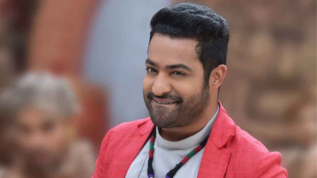 Jr NTR : బుల్లితెరపై ప్రేక్షకులకి మరోసారి ఫన్ అందించబోతున్న జూనియర్.. డీటైల్స్ ఇవే..! Jr NTR reportedly doing show for tv channel