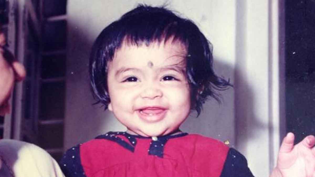 pooja hegde childhood photo