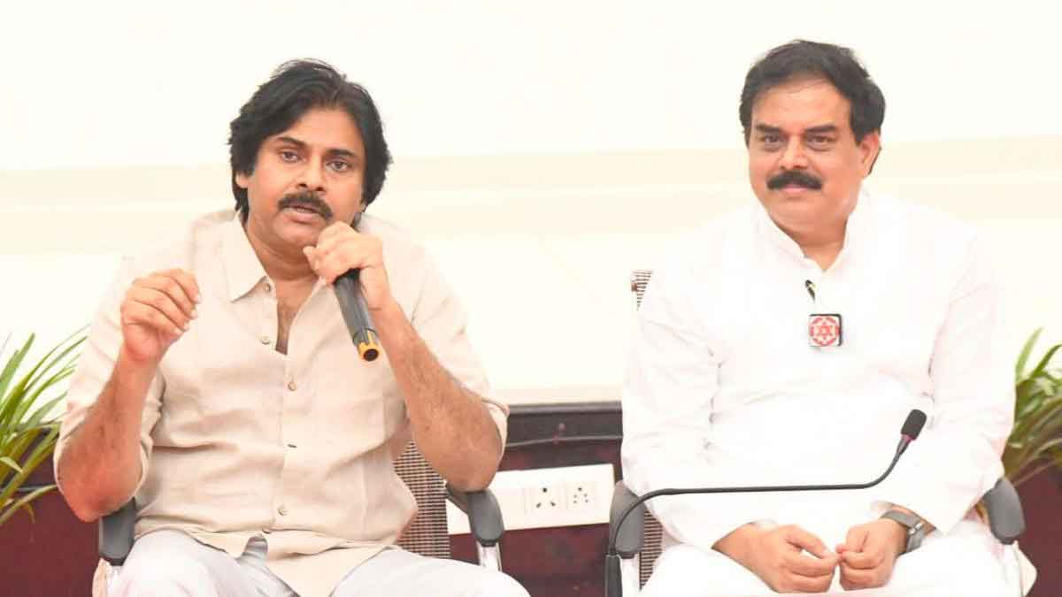 Pawan Kalyan : వైరల్ ఫీవర్ నుండి కోలుకున్న పవన్.. తిరిగి మంగళగిరి చేరుకున్న జనసేనాని Pawan Kalyan recovered from viral fever