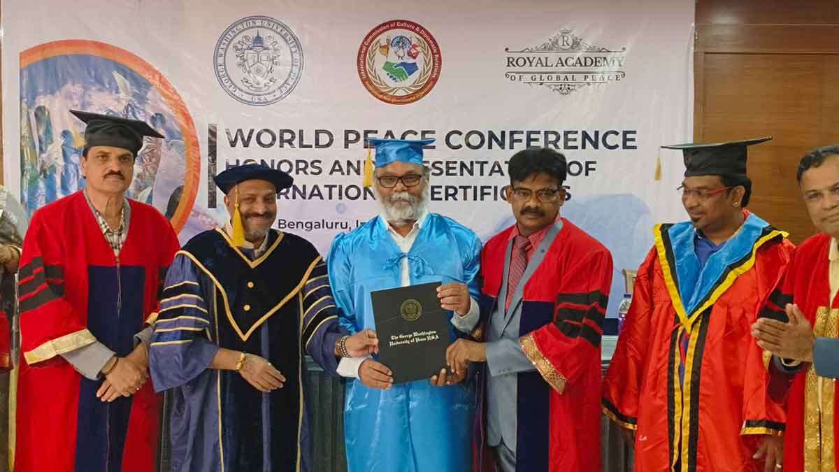 VN Adithya : అమెరికా జార్జ్ వాషింగ్టన్ యూనివర్శిటీ ఆఫ్ పీస్ నుంచి గౌరవ డాక్టరేట్ పొందిన ప్రముఖ దర్శకులు వీఎన్ ఆదిత్య VN Adithya gets phd from america george washington university