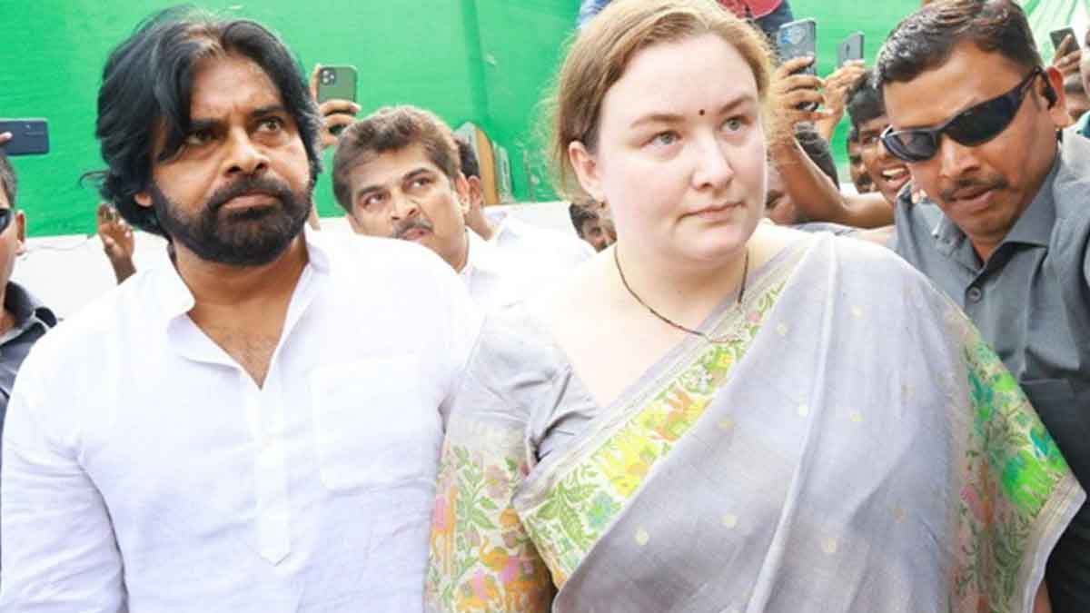 Pawan Kalyan : అన్నాలెజినోవాతో పవన్ కళ్యాణ్కి విడాకులు.. పుకార్లకి అలా పుల్స్టాప్ పెట్టిన పవన్.. Pawan Kalyan visited polling station with his wife anna lezhneva