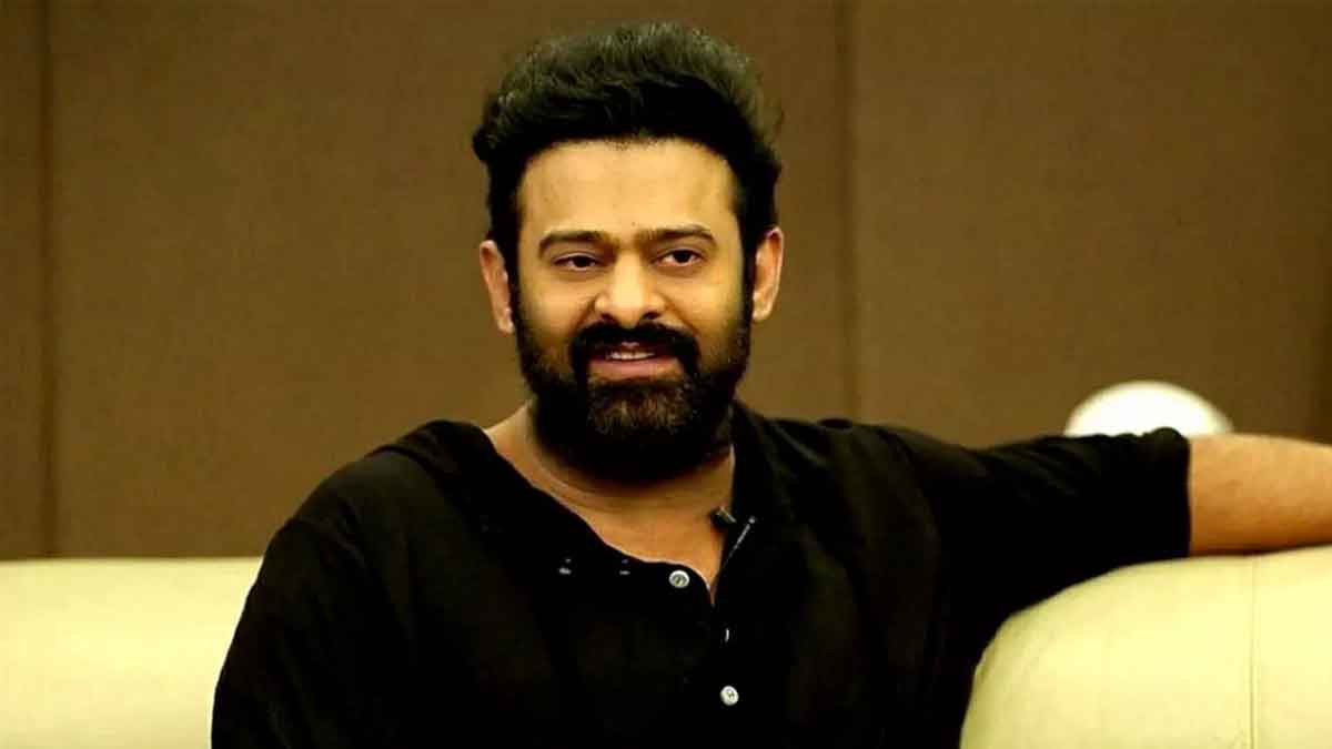 Prabhas : ప్రభాస్ నిజంగా రారాజు.. వేల మందికి కోట్ల రూపాయలు సాయం చేసిన డార్లింగ్.. Prabhas given rs 10000 each to who worked for kalki 2898ad movie