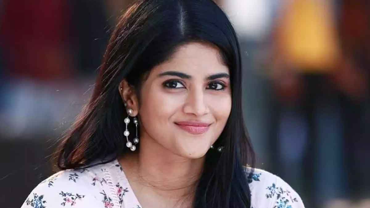 Guess The Actress : ఈ చిన్నారి ఇప్పుడు స్టార్ హీరోయిన్.. చూస్తే ఆశ్చర్యపోతారు..! Guess The Actress have you identified this one