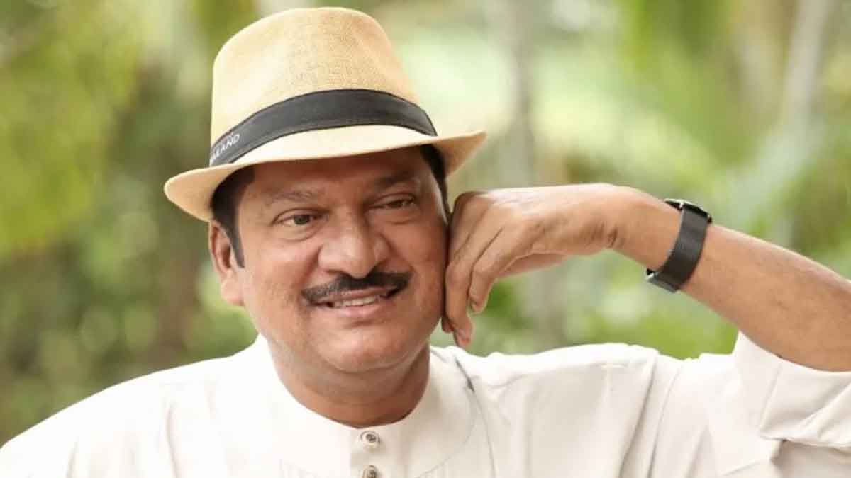 Actor Rajendra Prasad aa naluguru movie interesting facts